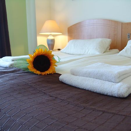 Green Energy Rooms Krakow Bagian luar foto